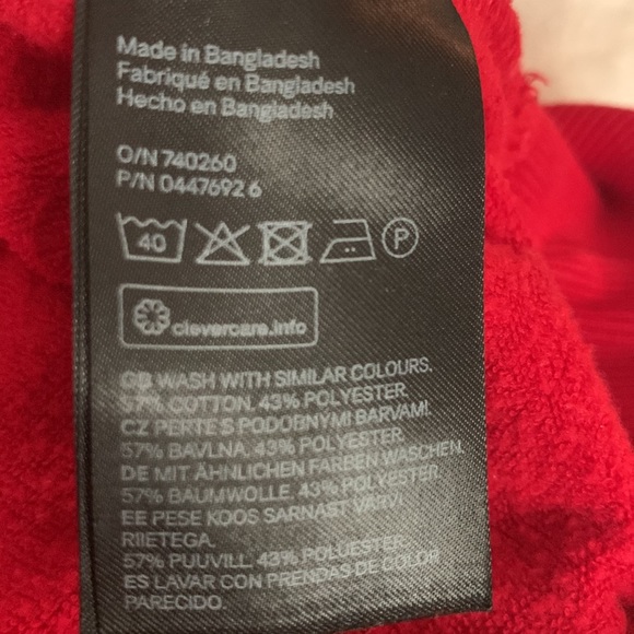 Red sweater fleece style long sleeve top - Picture 6 of 7